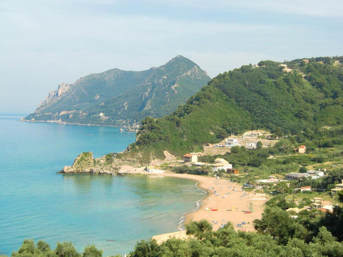 Large Apartment By The Pool - Pelekas Beach, Corfu Экстерьер фото
